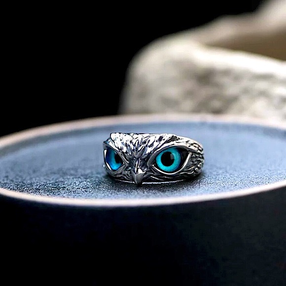 Evil blue eyed owl🦉💍 adjustable ring - Picture 10 of 11